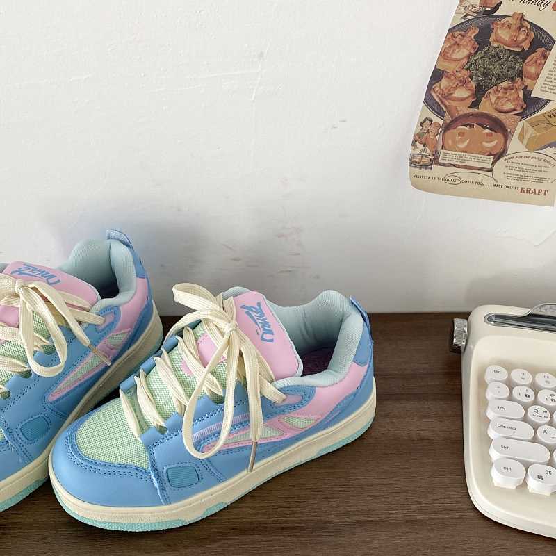 INDIRA Sneakers